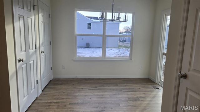 431 Sunset Hollow Dr, Wentzville, MO 63385