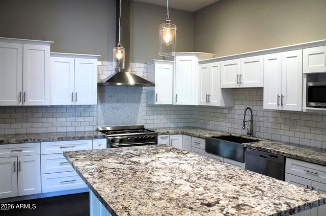 1016 E ROSE Lane, Phoenix, AZ 85014