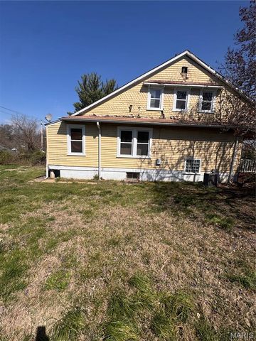 8845 Portland Terrace, St Louis, MO 63147