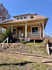 8845 Portland Terrace, St Louis, MO 63147