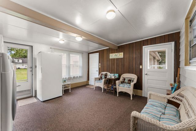 1703 E Glendale Boulevard, Valparaiso, IN 46383