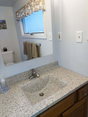 1703 E Glendale Boulevard, Valparaiso, IN 46383
