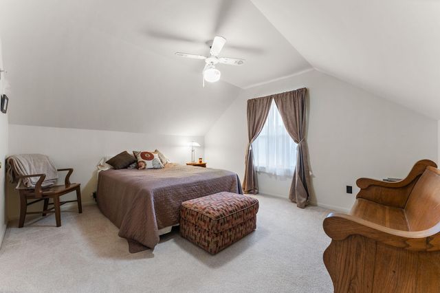 1703 E Glendale Boulevard, Valparaiso, IN 46383