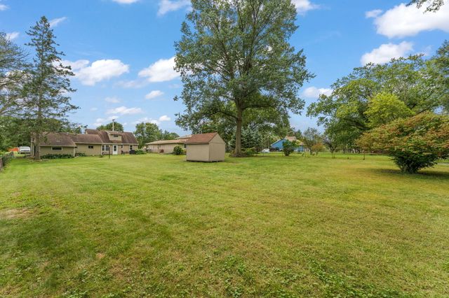 1703 E Glendale Boulevard, Valparaiso, IN 46383