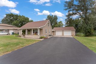 1703 E Glendale Boulevard, Valparaiso, IN 46383