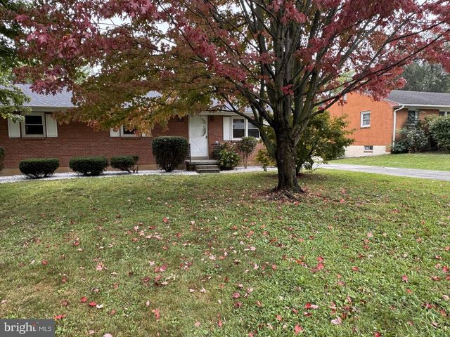 445 ROYAL ST, Winchester, VA 22601
