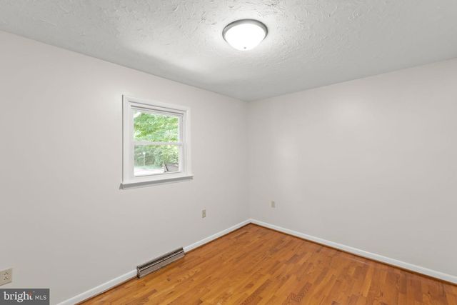 445 ROYAL ST, Winchester, VA 22601