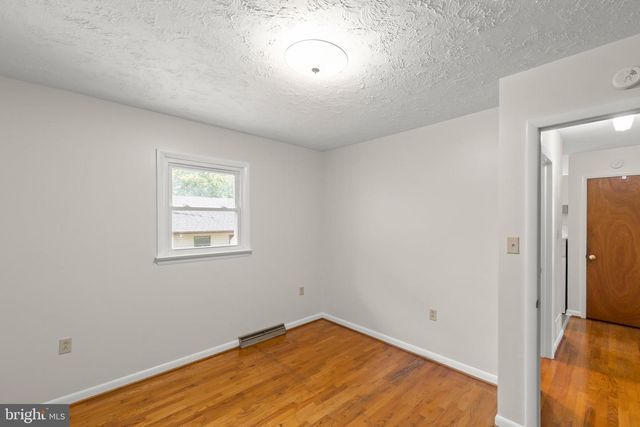 445 ROYAL ST, Winchester, VA 22601