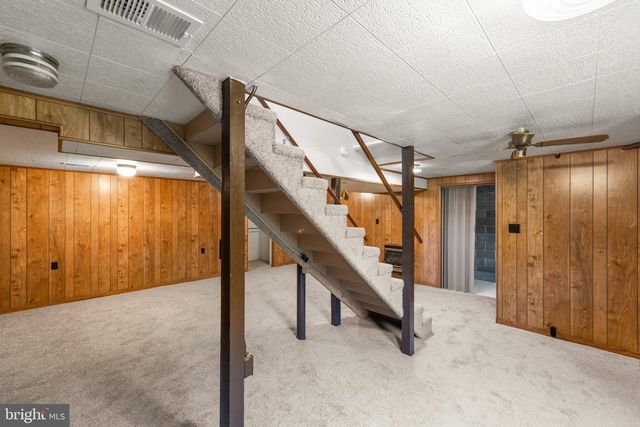445 ROYAL ST, Winchester, VA 22601