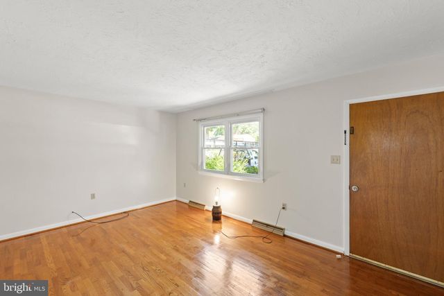 445 ROYAL ST, Winchester, VA 22601