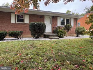 445 ROYAL ST, Winchester, VA 22601