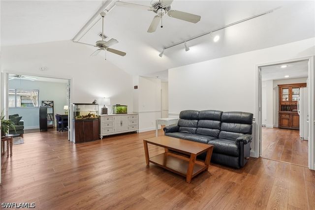 4581 Chippendale DR, Naples, FL 34112