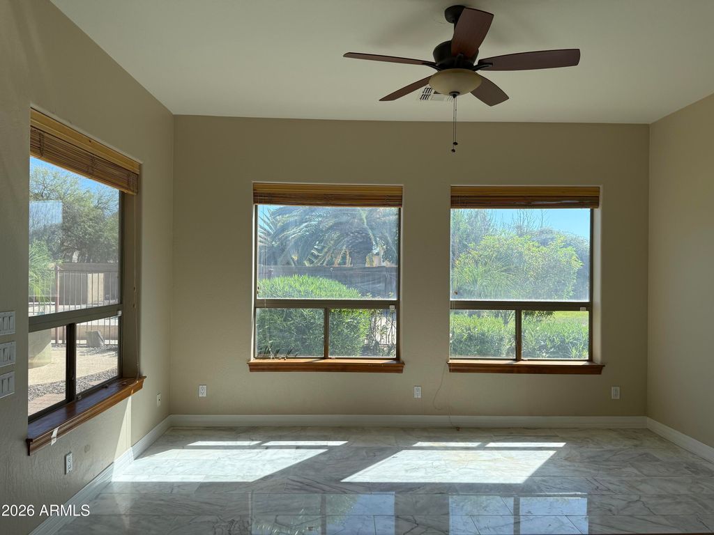Image 17 of property listing at 2203 E TONTO Place, Chandler, AZ 85249