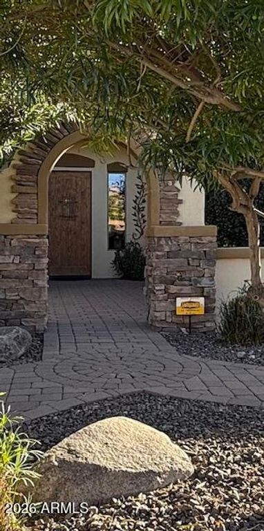 Image 2 of property listing at 2203 E TONTO Place, Chandler, AZ 85249