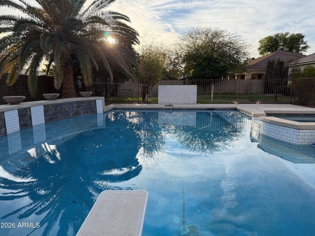 Image 38 of property listing at 2203 E TONTO Place, Chandler, AZ 85249