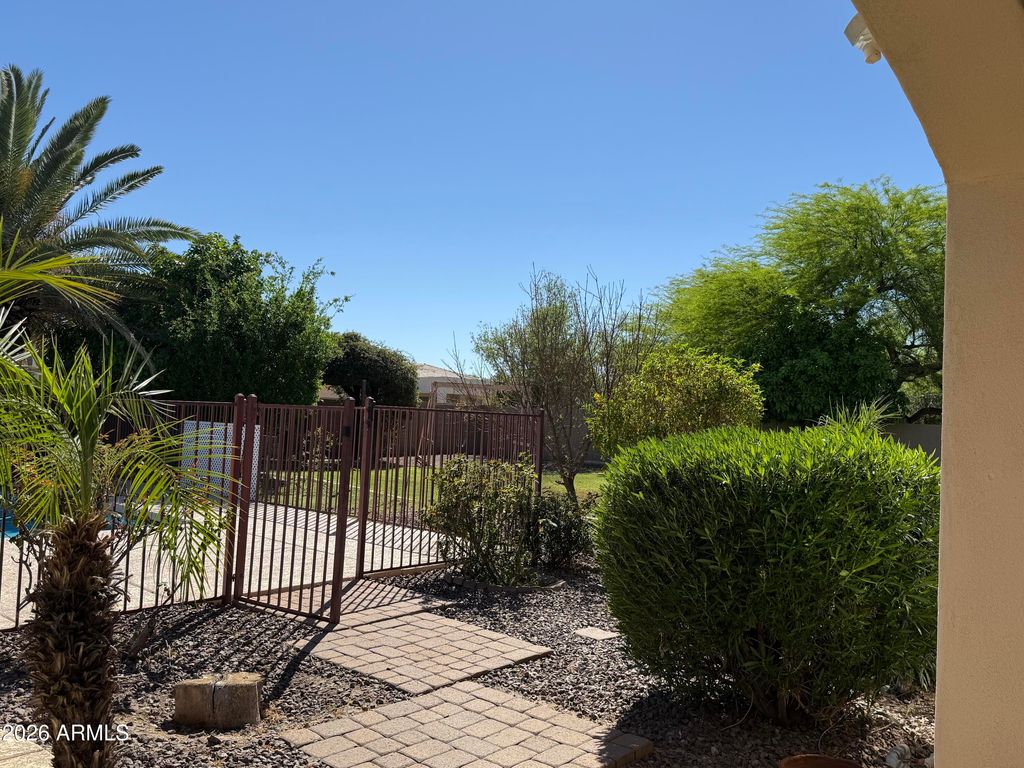 Image 39 of property listing at 2203 E TONTO Place, Chandler, AZ 85249