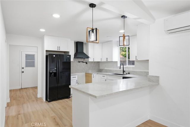 249 N 10th Avenue, Upland, CA 91786