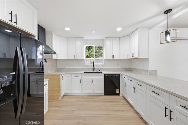 249 N 10th Avenue, Upland, CA 91786