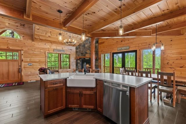 1881 Brownfield Road, Conway, NH 03813