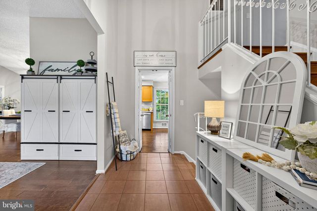 6305 WINDWARD DR, Burke, VA 22015