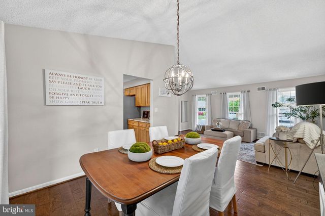 6305 WINDWARD DR, Burke, VA 22015