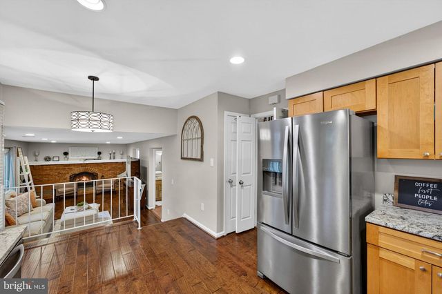 6305 WINDWARD DR, Burke, VA 22015