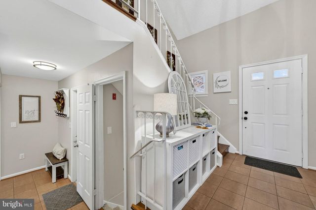 6305 WINDWARD DR, Burke, VA 22015