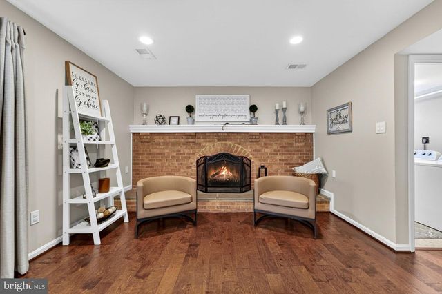 6305 WINDWARD DR, Burke, VA 22015