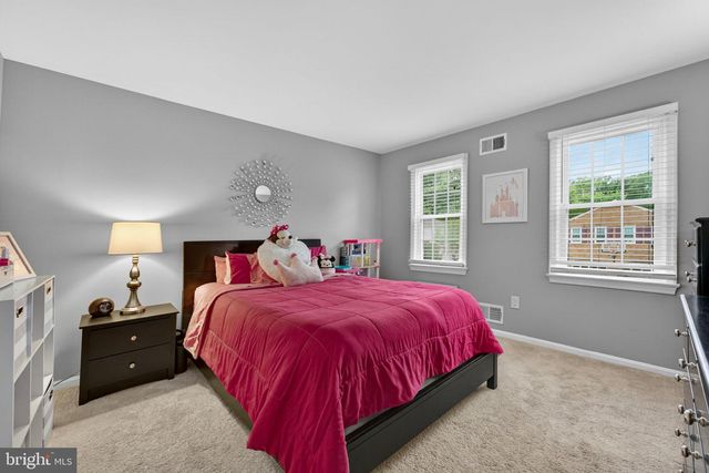 6305 WINDWARD DR, Burke, VA 22015