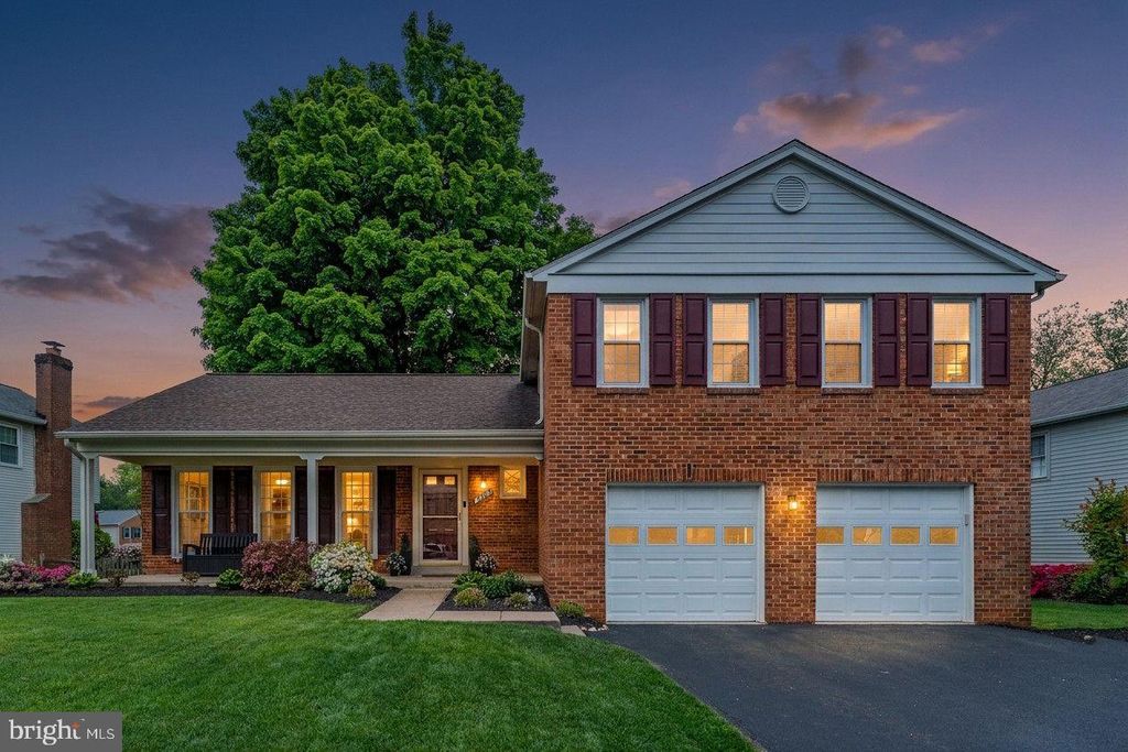 6305 WINDWARD DR, Burke, VA 22015