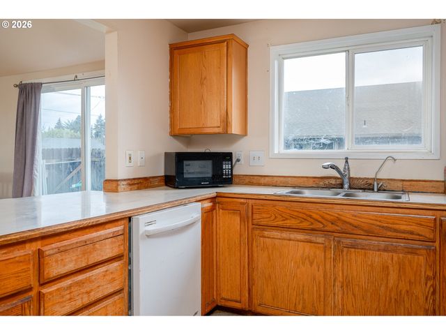 8448 Se 89TH Ave, Portland, OR 97266