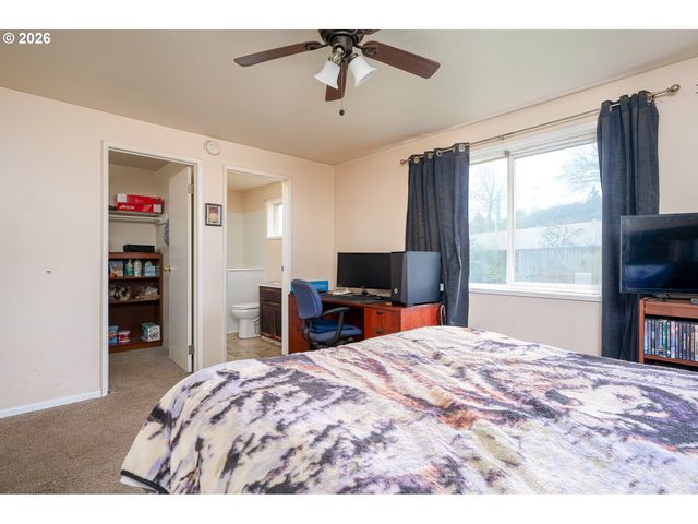 8448 Se 89TH Ave, Portland, OR 97266