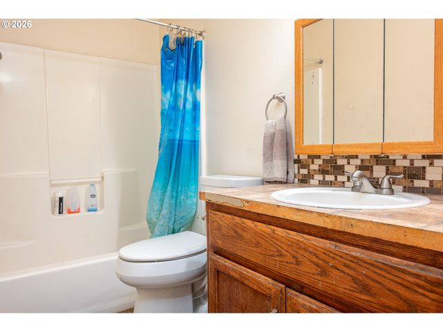 8448 Se 89TH Ave, Portland, OR 97266