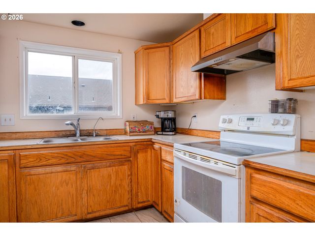 8448 Se 89TH Ave, Portland, OR 97266