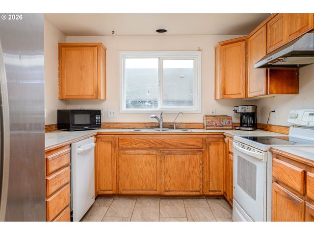 8448 Se 89TH Ave, Portland, OR 97266