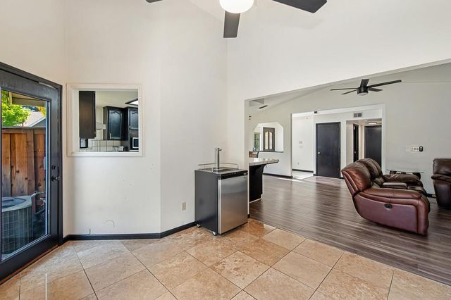 8831 Minnie Cir, Elk Grove, CA 95624