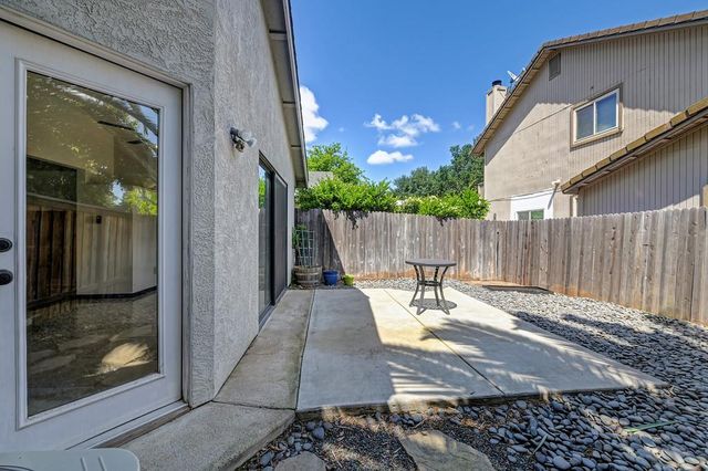 8831 Minnie Cir, Elk Grove, CA 95624