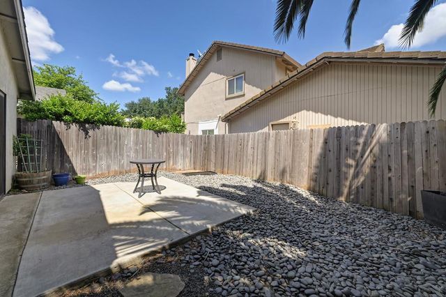 8831 Minnie Cir, Elk Grove, CA 95624