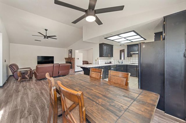 8831 Minnie Cir, Elk Grove, CA 95624