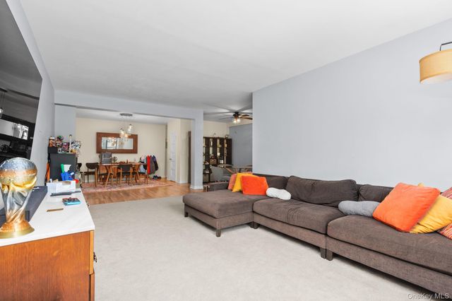 325 Main Street 4C, White Plains, NY 10601