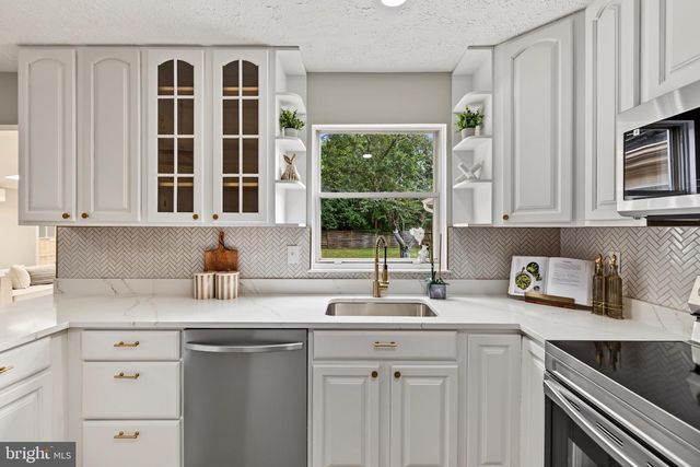 11624 PARAMUS DR, North Potomac, MD 20878