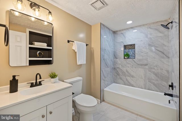 11624 PARAMUS DR, North Potomac, MD 20878