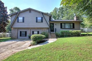 4573 WESTVIEW Drive, Powder Springs, GA 30127