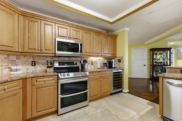 8500 Margate Cir Apt 307, Myrtle Beach, SC 29572