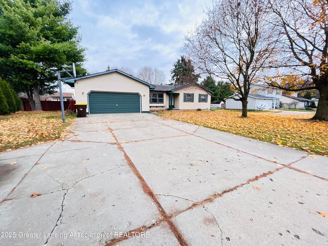 1207 Flanders Road, Charlotte, MI 48813