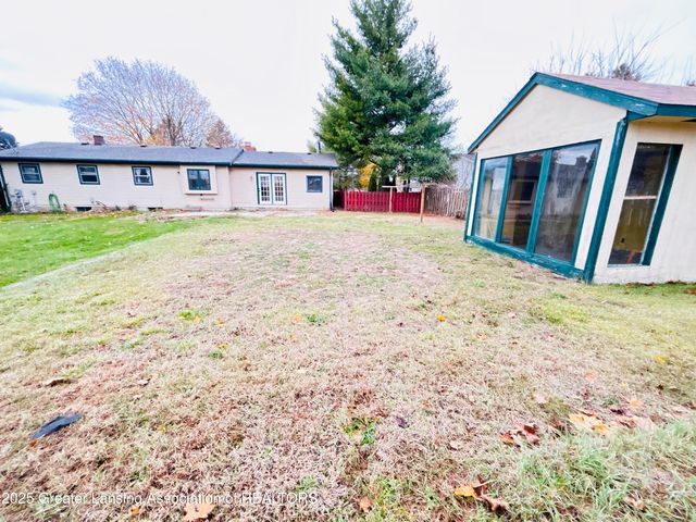 1207 Flanders Road, Charlotte, MI 48813