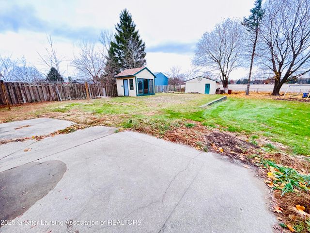 1207 Flanders Road, Charlotte, MI 48813