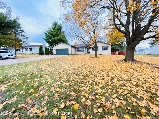 1207 Flanders Road, Charlotte, MI 48813