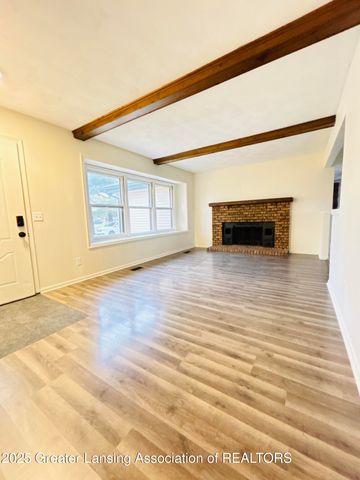 1207 Flanders Road, Charlotte, MI 48813