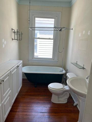 680 King Street, Charleston, SC 29403